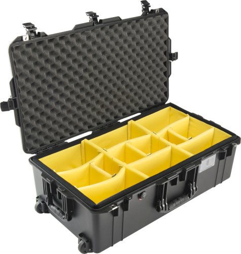 Pelican 1615 Air Case With Padded Dividers in Black